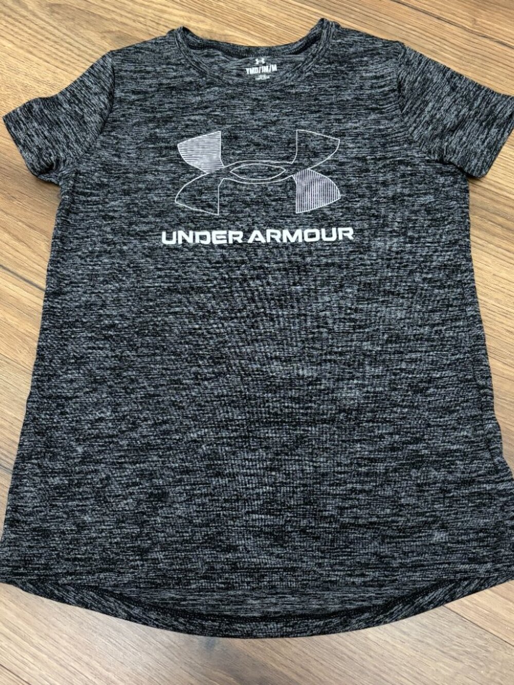 Under Armour Girls' Gray and Black T-shirt.